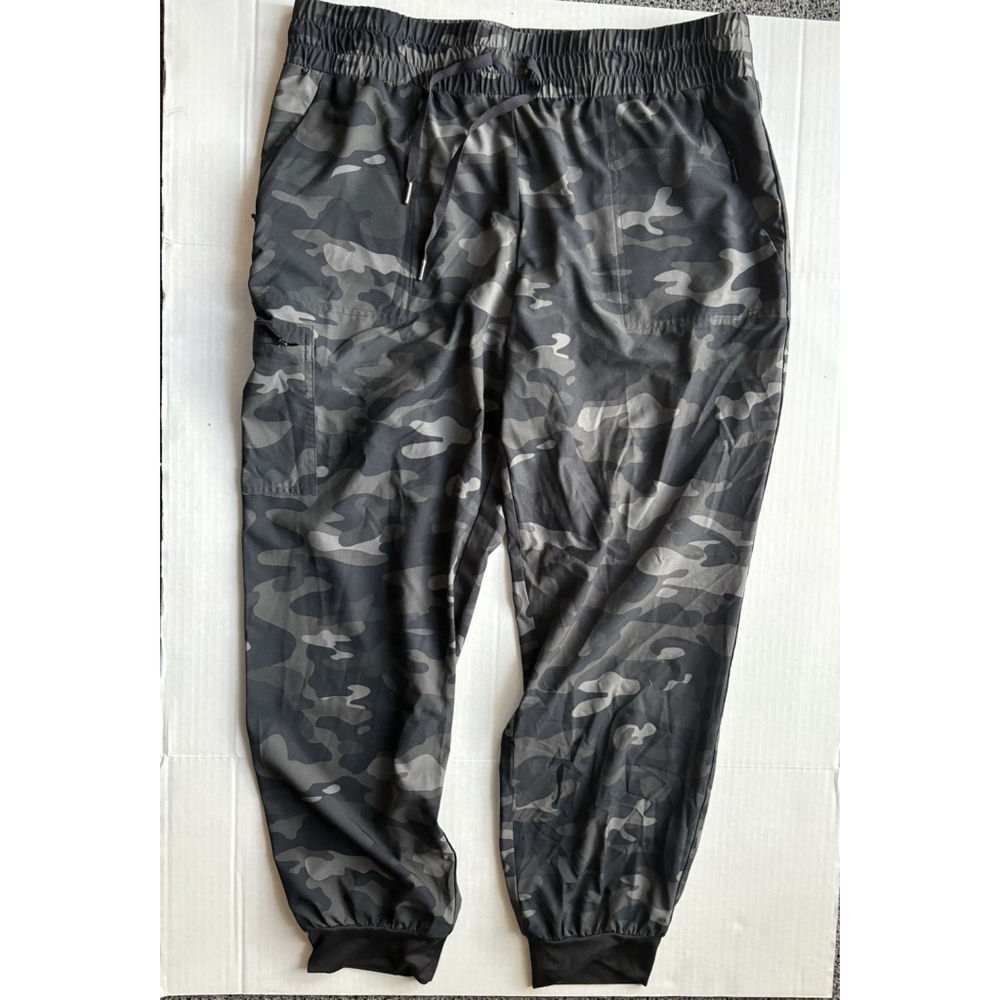 Chico's Zenergy Pants Pull-On Camouflage Jogger Cargo Pockets 2R -or Sz 12R